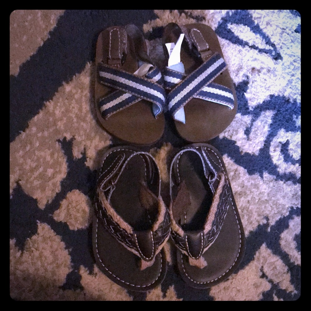 Gap sandals